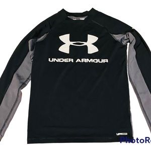 Under Armour black UPF 50+ Youth Large long sleeve